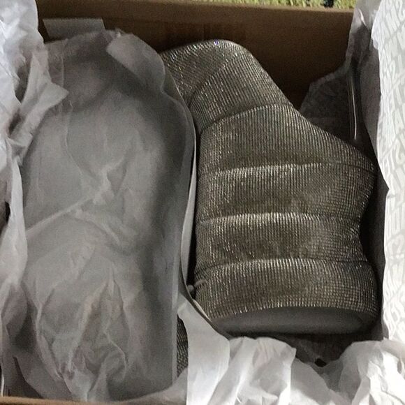 NWT Steve Madden Rhinestone crystal pointed toe 6 - Picture 8 of 9